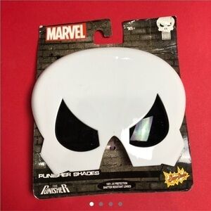 Punisher glasses mask. 🖤🤍
From spirit Halloween​​​​​​​​​​​​​​​​​​​​​​​​